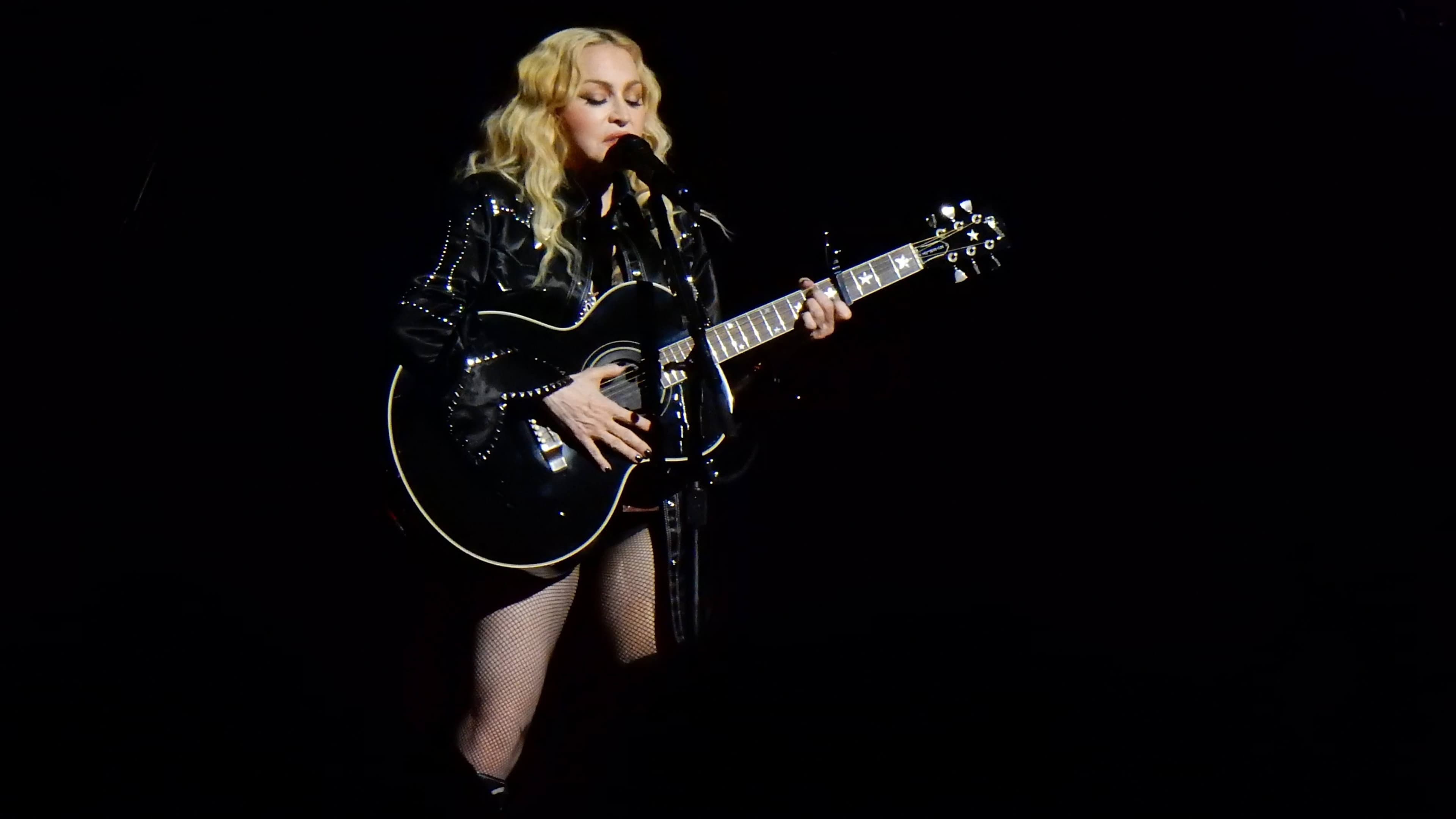Summer 2026 Celebrity Moments: Pride, Nostalgia & Iconic Stages
