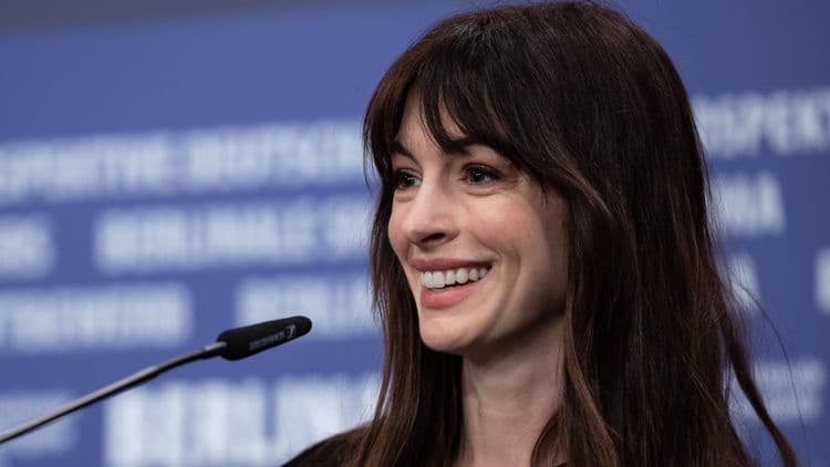 Anne Hathaway Joins Tom Cruise in 'Days of Thunder 2'