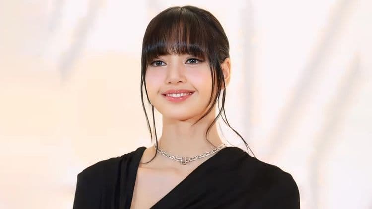 BLACKPINK’s LISA Begins New Solo Era, Talks ROSÉ Bond & Future Plans